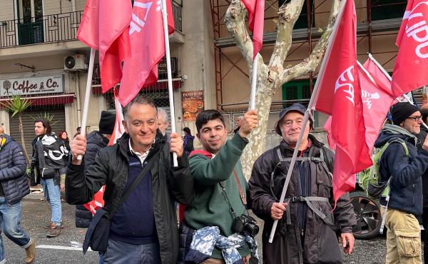 Manifestazione 4)