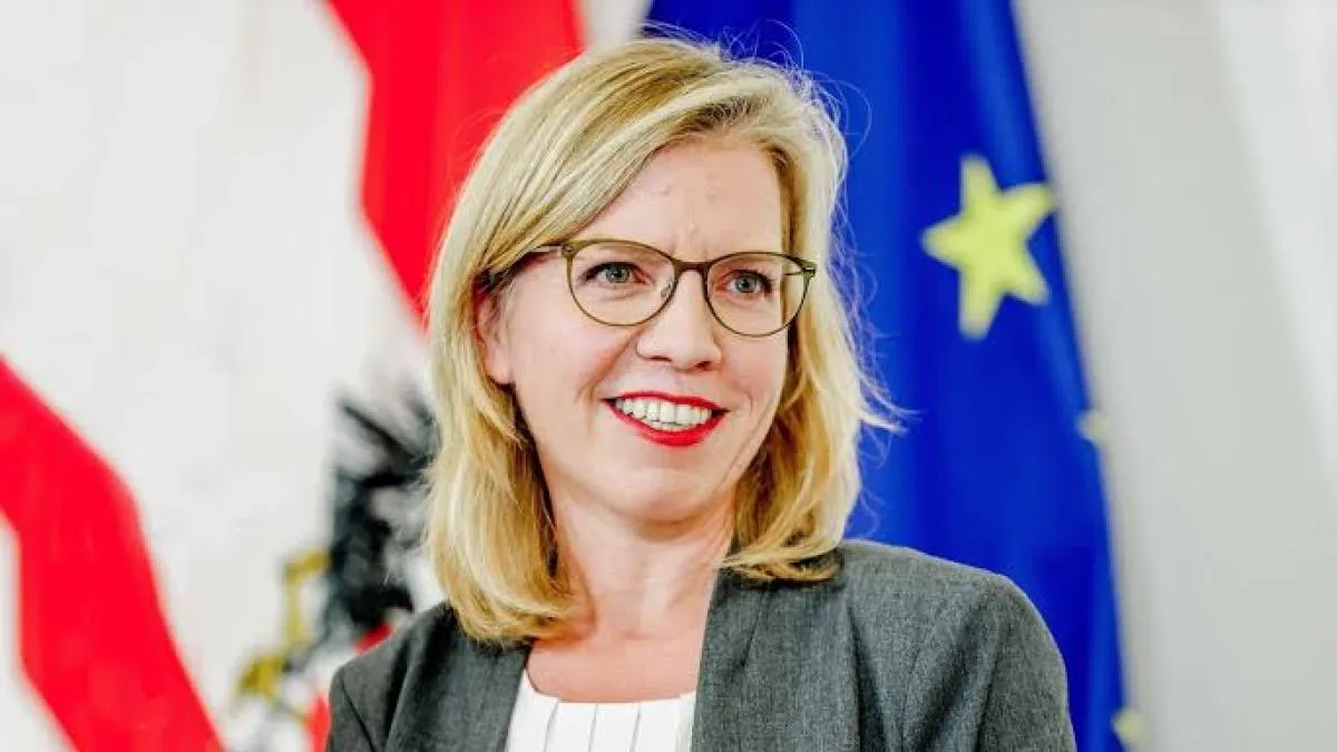 Leonore Gewessler