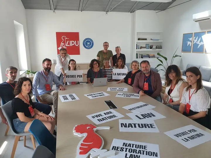 Una parte dello staff della Lipu impegnato sulla Nature Restoration Law