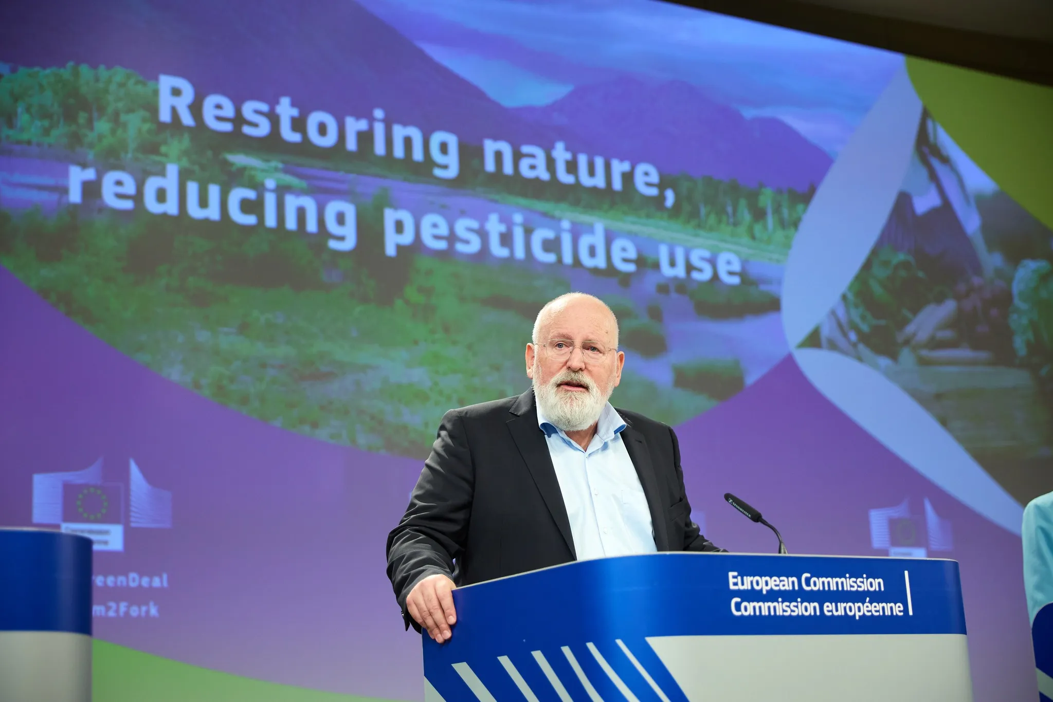 Frans Timmermans alla presentazione della Strategia sulla biodiversità