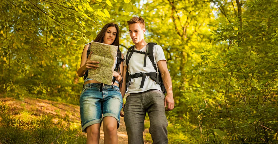fare passeggiate in natura per fare il birdwatching